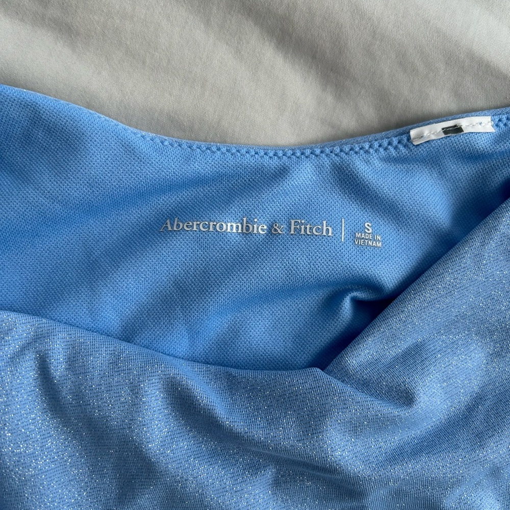 Abercrombie Swim Set - Picture 6 of 7